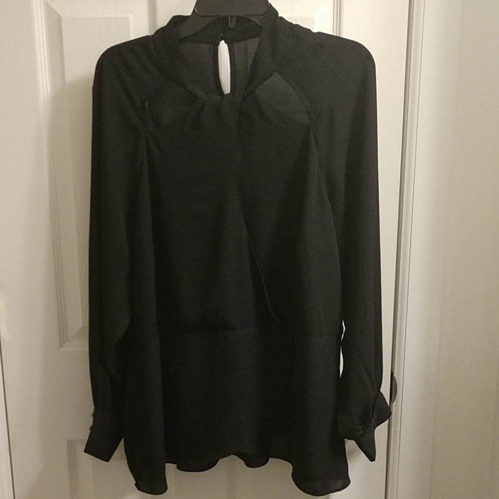 EUC, city chic size 18/M black top